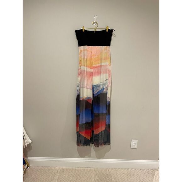 Diane Von Furstenberg Dresses & Skirts - EUC Diane von Furstenberg Dress Sz. 6